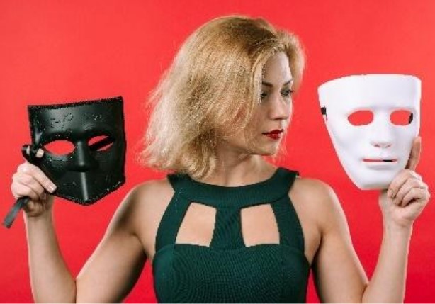 COMO IDENTIFICAR?: Sinais que a psicologia ensina a reconhecer pessoas falsas