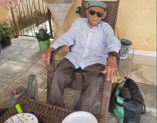 HISTÓRIA VIVA: Soldado da Borracha completa 102 anos de idade e comemora