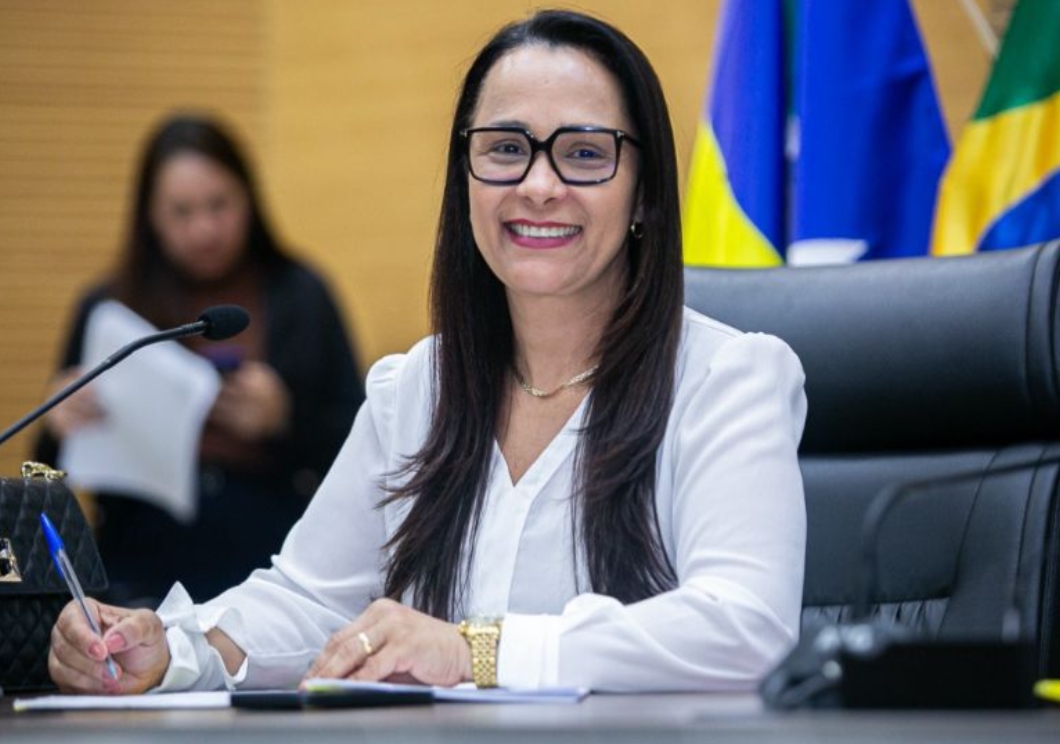 ROSANGELA DONADON: Deputada solicita ao DER obras de melhorias nas vias de Novo Plano