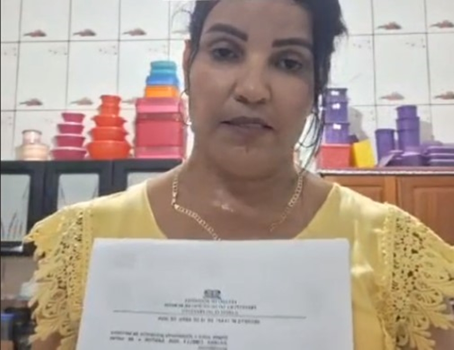 VÍDEO: Professora é afastada após divulgar conteúdo de Livro Infantil em rede social