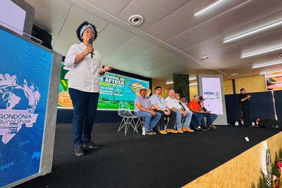 SILVIA CRISTINA: Deputada ressalta a força da pecuária, no 7° Fórum Estadual de Febre Aftosa 