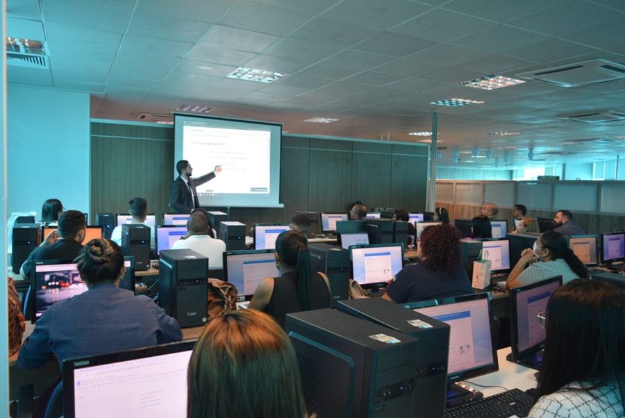 AGENDA JANEIRO: Escola de Governo abre calendário de cursos para janeiro de 2024