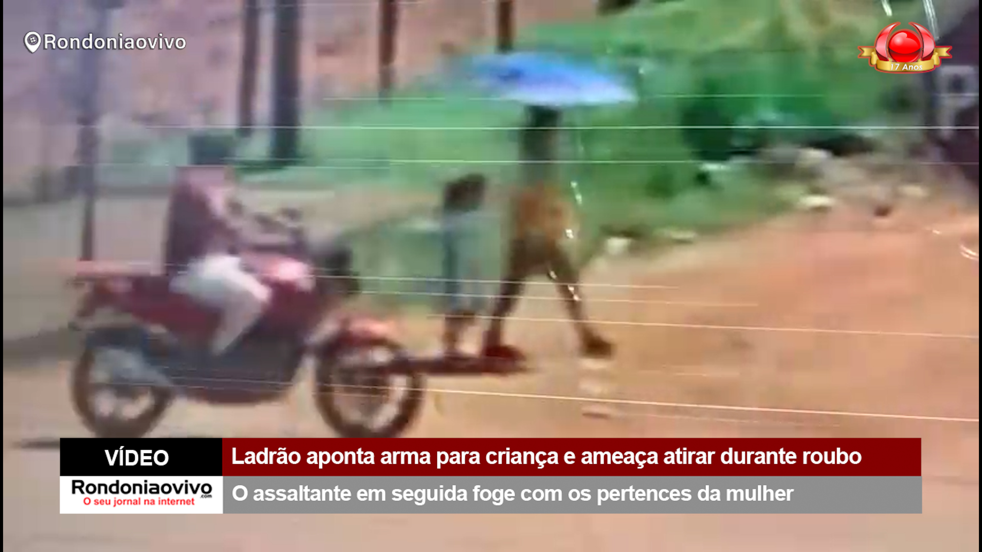 VÍDEO: Ladrão aponta arma para criança e ameaça atirar durante roubo