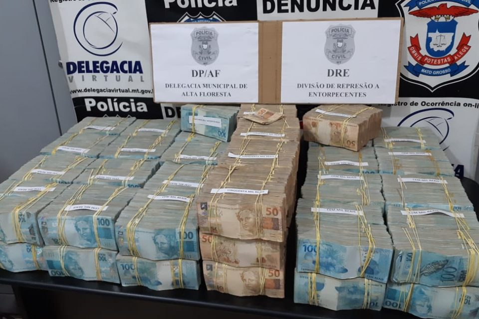 SUSPEITO: Avião pilotado por italiano é apreendido com R$ 4,5 milhões