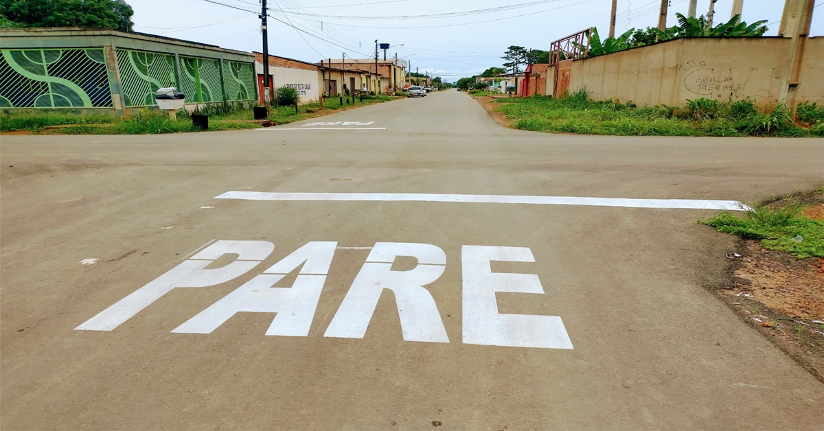 TRÂNSITO: Edwilson Negreiros pede sinalização para 20 ruas do bairro São Francisco