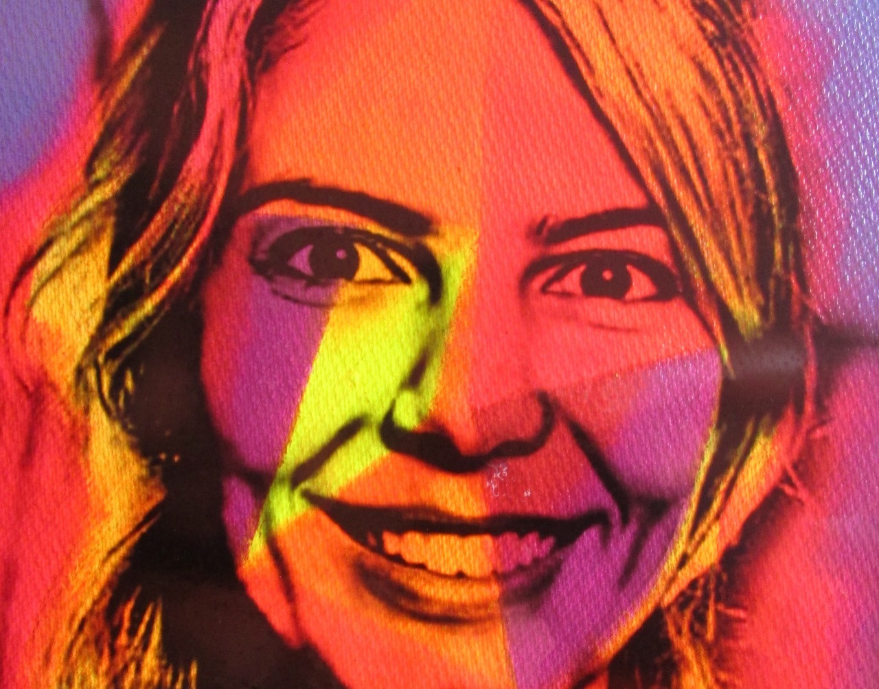 A REALIZADORA DE SONHOS: Larissa Pires vira obra de arte na Exposição Jovem Empreendedor