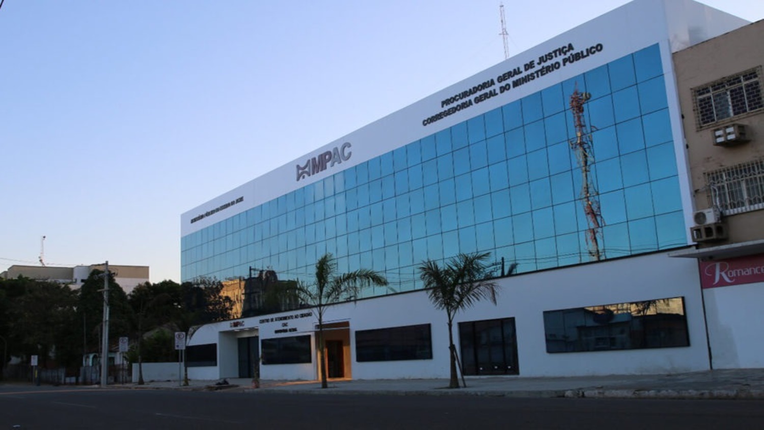 R$ 30 MIL: MP do Acre abre vagas para promotor de justiça substituto 