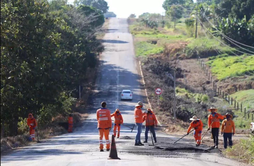 COMPENSAÇÃO: DER deve indenizar órfãos que perderam a mãe em acidente