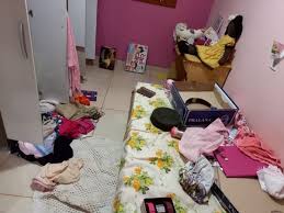 TENSÃO: Mulher e família ficam reféns durante roubo de veículo HRV em casa