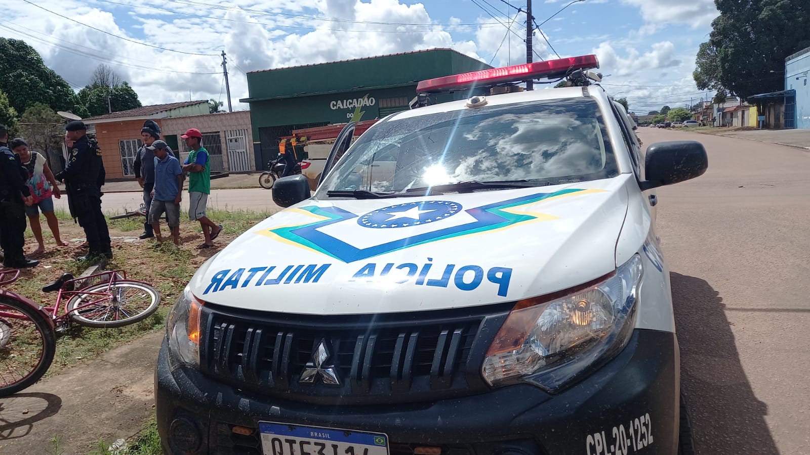 VEJA O VÍDEO: Assaltante é detido pela população após roubo na zona Leste