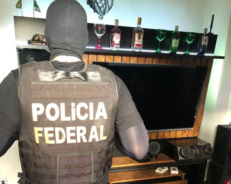 DIRTY DRIVE: PF faz operação em combate a abuso contra crianças na internet