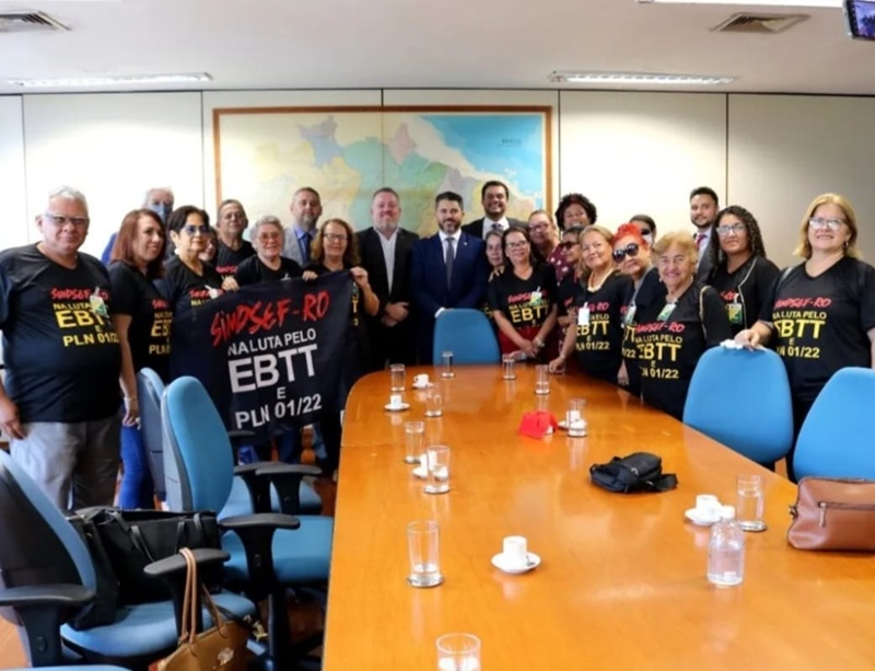 SINDSEF: Caravana é recebida no Ministério da Economia para tratar sobre EBTT