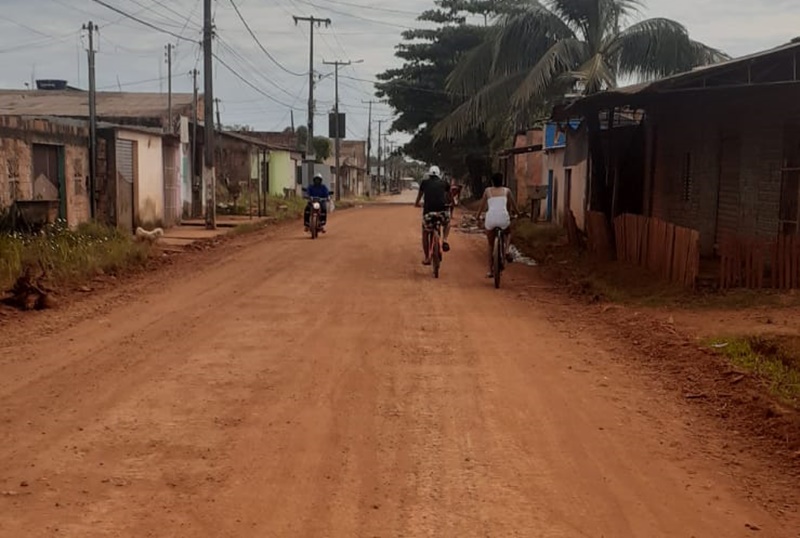 MELHORIAS: Semob conclui obra de recuperação da Aracari, pedida pela vereadora Ellis Regina