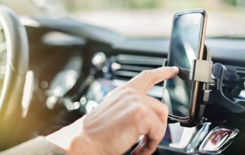 REFÉM: Motorista de aplicativo é levado para a Estrada da Penal durante roubo