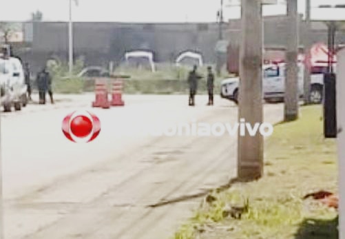 OPERAÇÃO SATURARE: Comerciante é flagrado armado durante barreira da PM no Morar Melhor