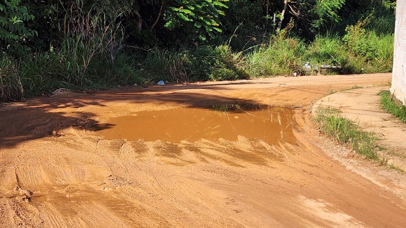 BURAQUEIRA: População diz que ruas do Cristal da Calama estão abandonadas