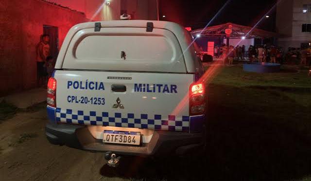 NAS COSTAS: Homem esfaqueado durante briga de casal recusa atendimento médico