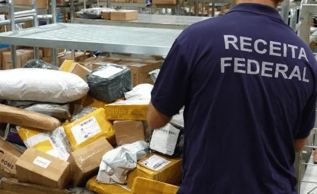 ALFÂNDEGA: Receita Federal abre processo seletivo com vagas para perito