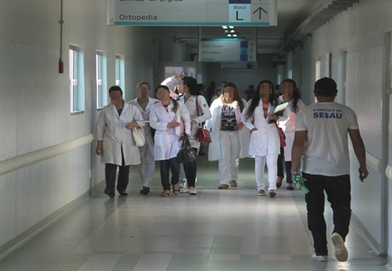 COVID-19: Alunos do curso de Medicina da UNIR antecipam colação de grau