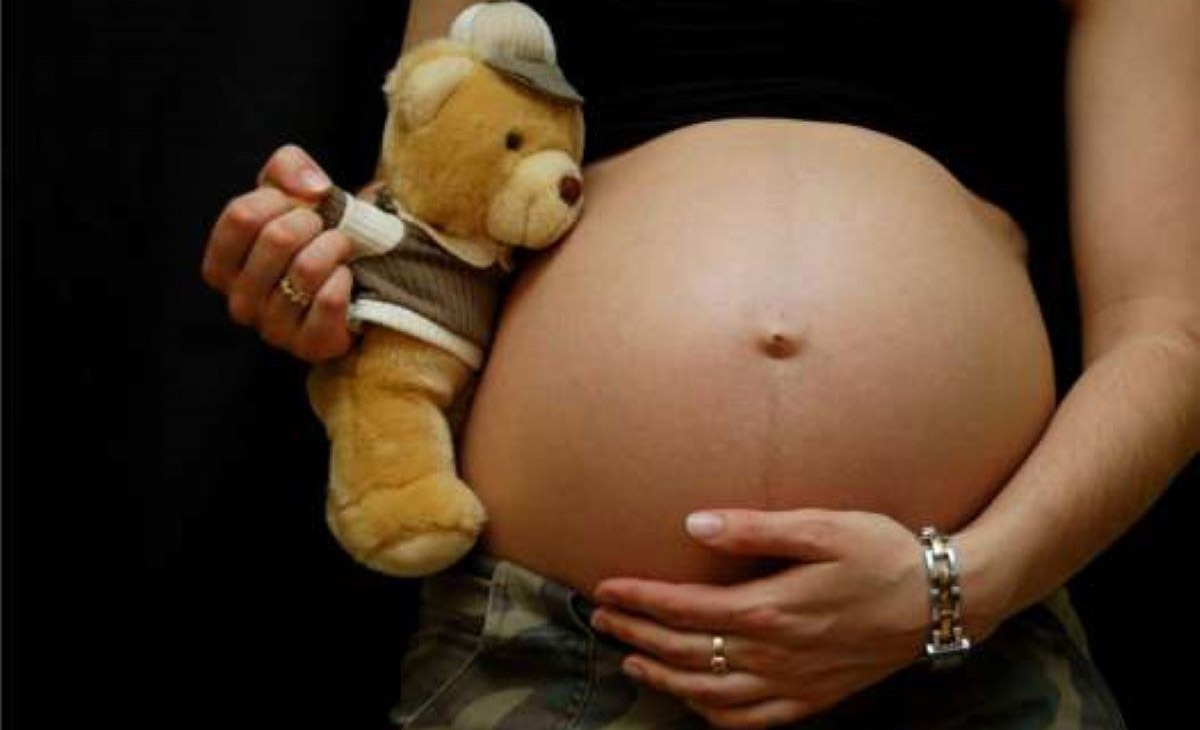 POLÊMICA: Menina de 11 anos grávida, após estupro, está sendo impedida de realizar aborto