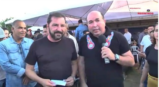 TCHAU POEIRA:  Edwilson Negreiros destaca asfaltamento do Jardim Santana, Três Marias e Castanheira