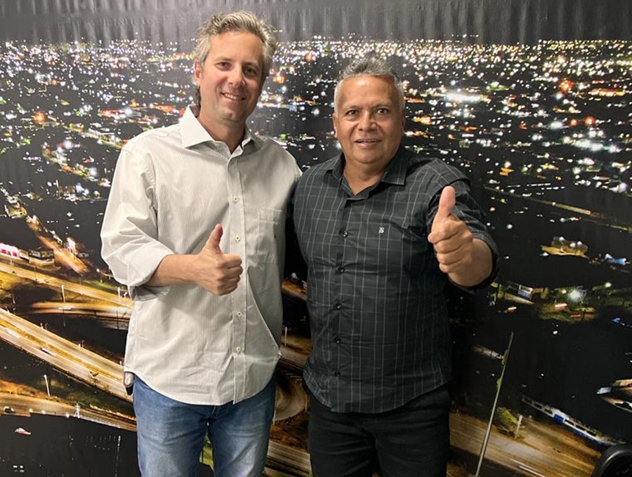 MELHORIAS: Vereador Valtinho Canuto tem reunião com o presidente da Emdur