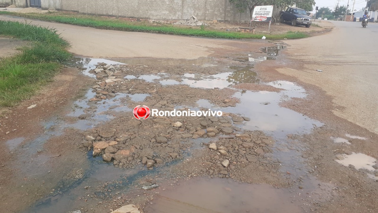 NA MESMA: População continua jogando esgoto em ruas da zona Sul de Porto Velho