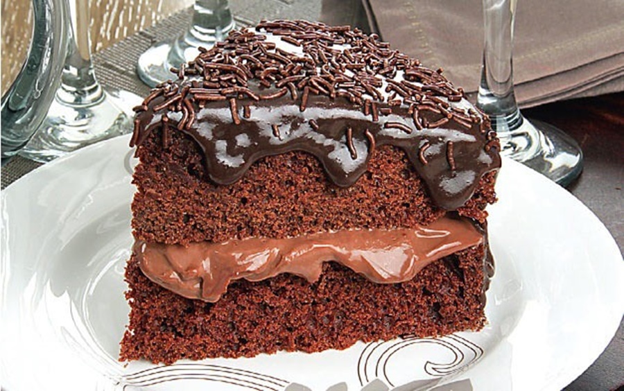 AÇÃO SOLIDARIA: Família sorteia Bolo, Brigadeiro e Cupcakes para ajudar tratamento de idosa