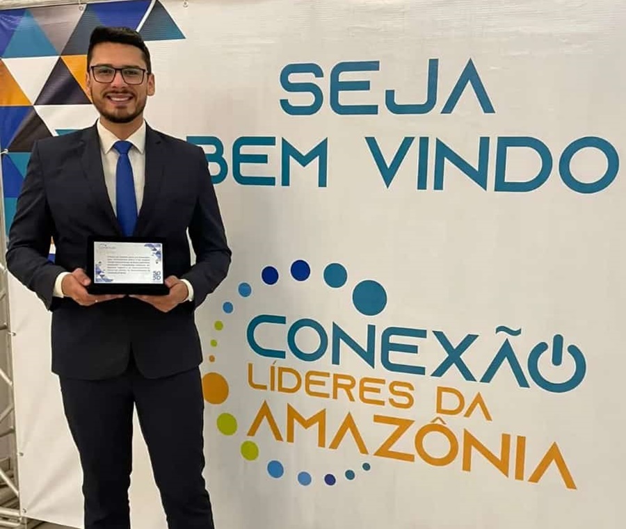 LÍDERES DA AMAZÔNIA: Bruno Eduardo é homenaegado pelo Sebrae-RO em evento