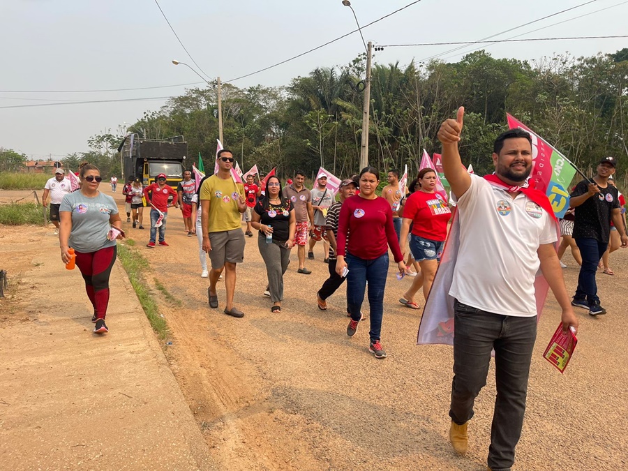 CAMPANHA: Samuel Costa apresenta propostas para moradores do Cristal da Calama