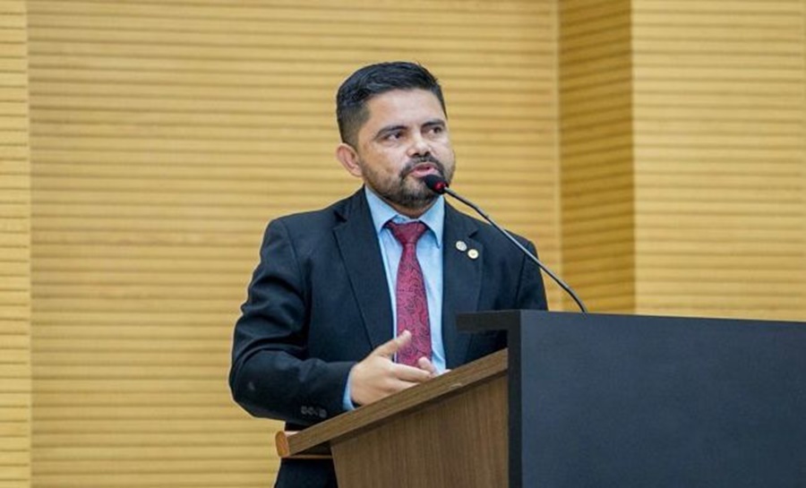 VISTAS: Dep. Jesuíno Boabaid faz duras críticas ao secretário especial do governo