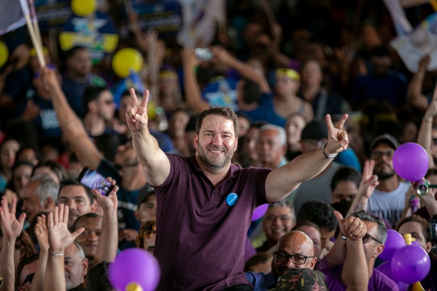 ELEIÇÕES: Alex Redano renuncia a recurso público e não usa o fundão eleitoral na campanha