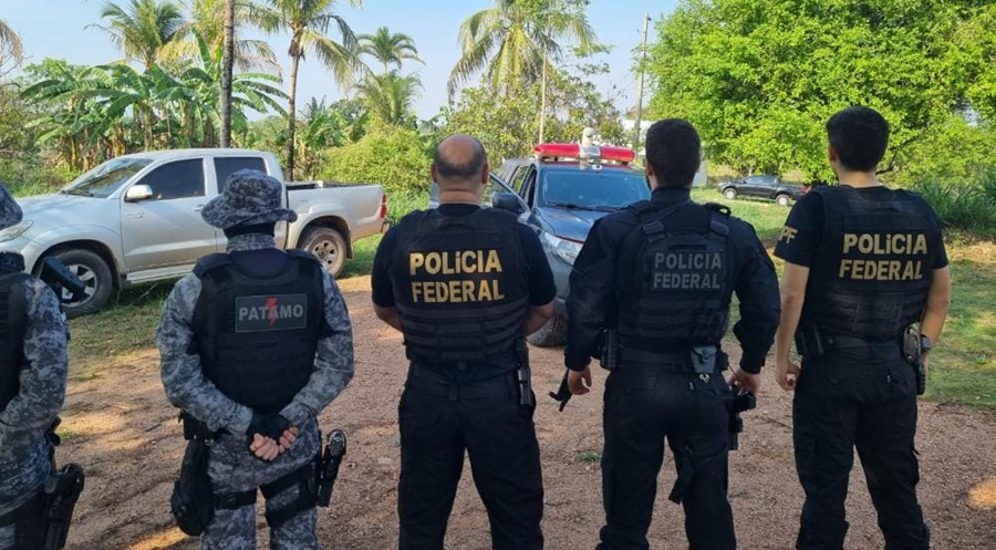 SEMEADURA LIVRE: PF e PM fazem operação após apreensão de mais de uma tonelada de cocaína 