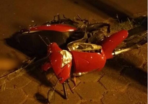 APÓS ROUBO: Mulher persegue e atropela casal de assaltantes na zona Sul