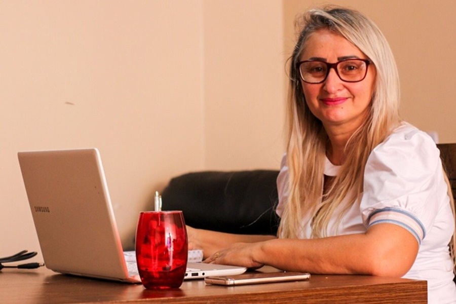 AJUDA: Márcia Socorristas entrega cestas básicas para famílias em Nova Aliança