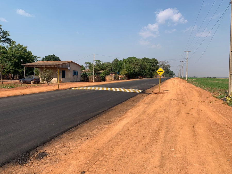 LINHA 11: Ezequiel Neiva agradece a Marcos Rocha pelo asfaltamento em Cabixi