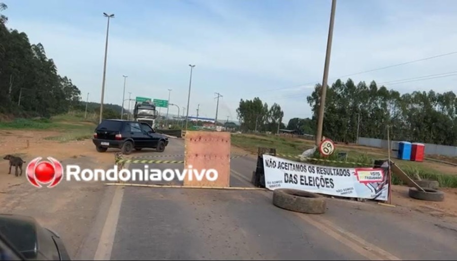 BLOQUEIOS: Golpistas voltam a fechar rodovias e impedir o direito de ir e vir da população 