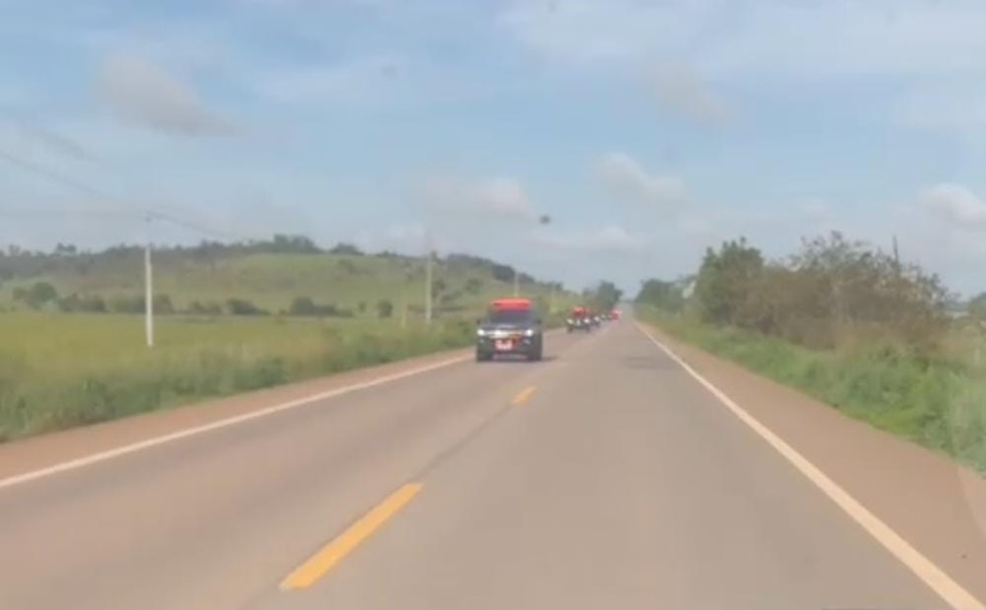 COMBOIO: Vídeo mostra forte aparato das forças policiais indo desbloquear pontos de interdição 