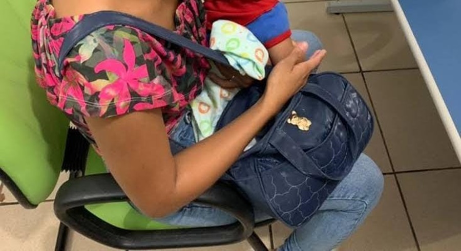 VIOLENTO: Jovem de 18 anos foge após espancar a mulher de 33 na frente de bebê