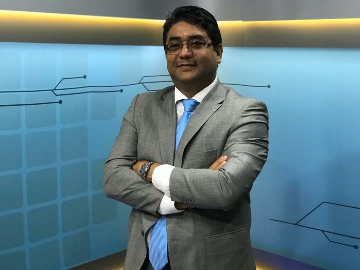 MEDALHA: Advogado Juacy Loura é homenageado em Fortaleza, no Ceará