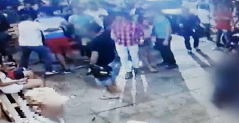 IMPORTUNAÇÃO: Homem é preso por passar a mão nas partes íntimas de garota em conveniência 