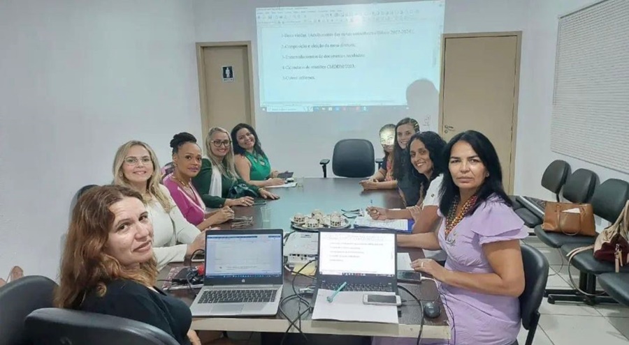 MÁRCIA SOCORRISTA:  Vereadora prestigia eleição do Conselho de Defesa dos Direitos da Mulher