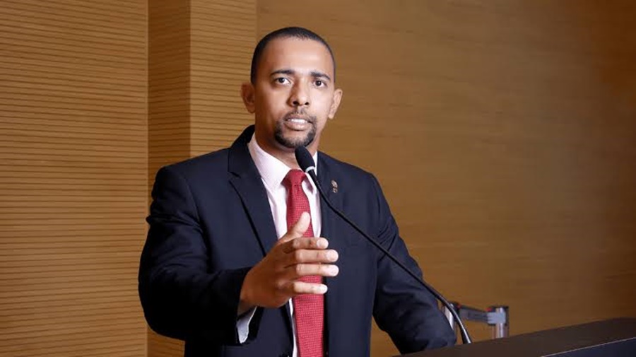 'VOU ATÉ O INFERNO': Deputado Jhony Paixão é acusado de ameaçar ex-funcionário por causa de dinheiro 