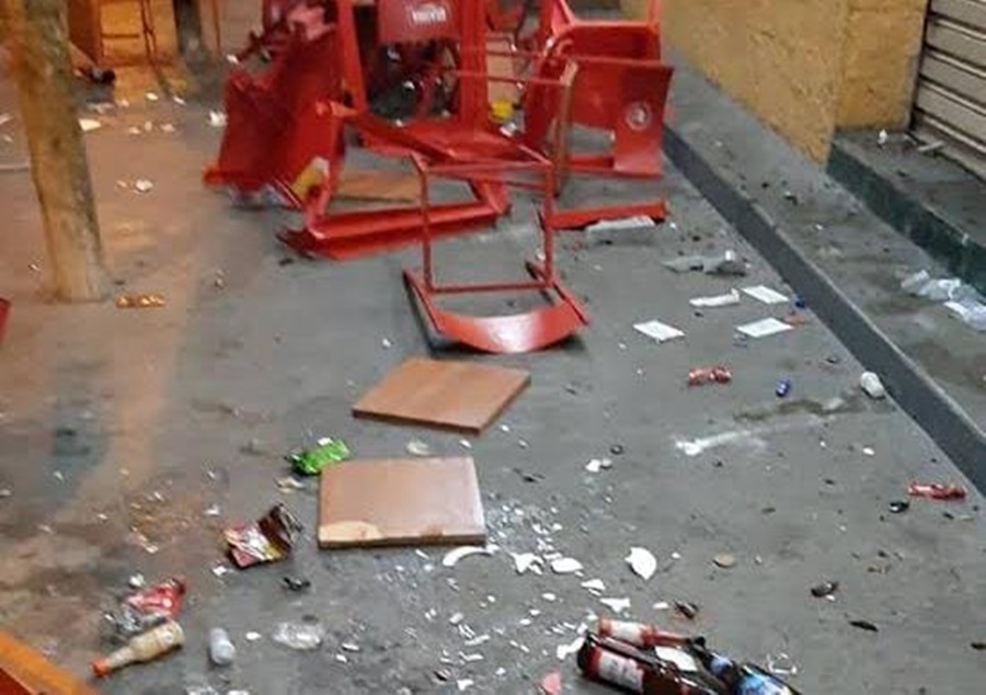 DESARMOU: Dono de bar escapa de ser morto a tiros e acusado atira na própria perna 