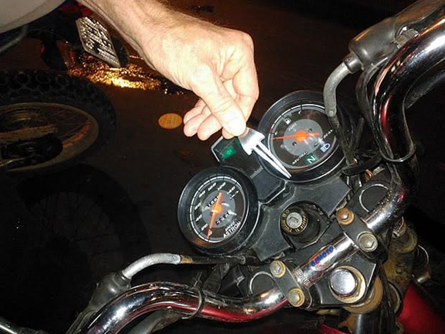 DENUNCIADO: Acusado vai trocar ignição de moto em oficina e termina preso por receptação 
