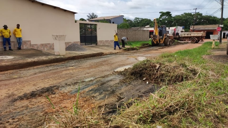 SERVIÇOS: Vereador Isaque Machado leva melhorias para o bairro Conceição