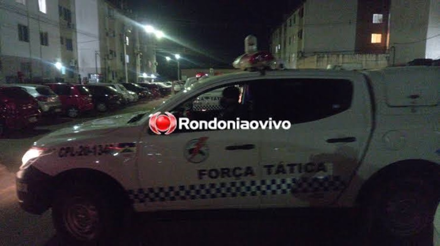 OPERAÇÃO MAXIMUS: PM prende acusado empurrando moto roubada em condomínio 