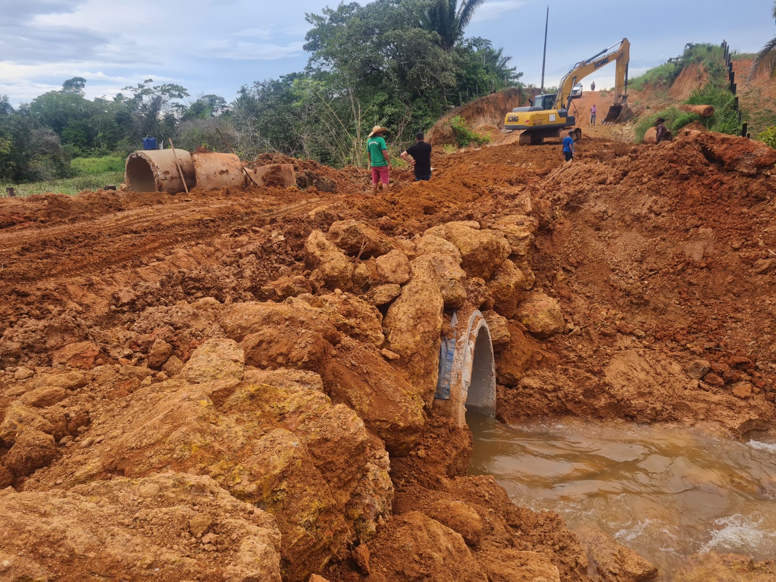 VEREADOR: Edwilson Negreiros pede e Prefeitura faz reparos na zona rural da cidade