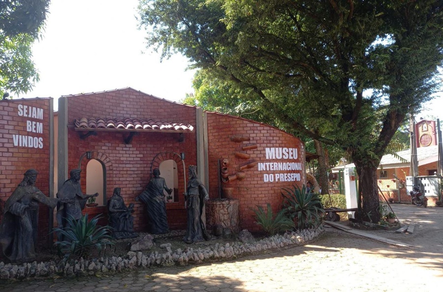 TURISMO:  Associação São Tiago Maior tem Presépio Monumental Internacional