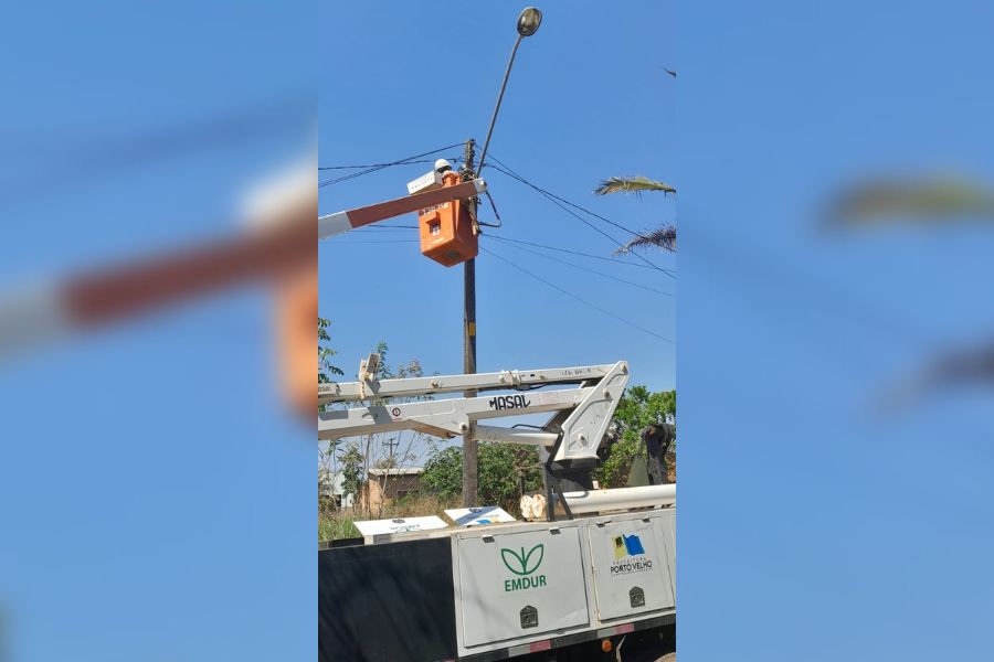 EDWILSON NEGREIROS: EMDUR substitui lâmpadas em 13 pontos distribuídos por quatro ruas do Canaã 